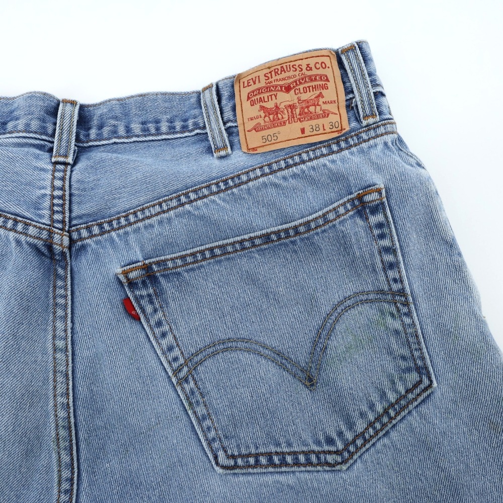 Levi Strauss 505 Regular Fit Mens Jeans 38x28 Light Wash Denim - Minor‎ Flaw